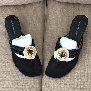 Bandolino Low Heel Straw woven sandal